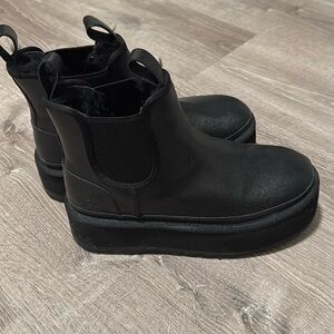 UGG Neumal mini Platform Chelsea Boot